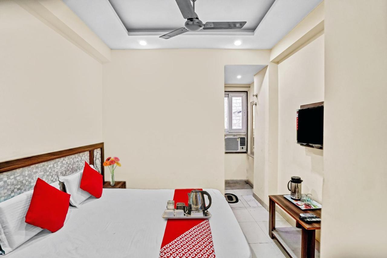Oyo 88326 Hotel Cloud 9 ニューデリー エクステリア 写真